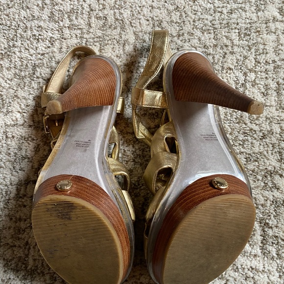 MK Lucite Gold Soft Leather Heels! - Picture 4 of 5